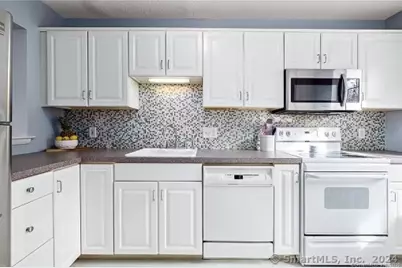 35 Marjorie Lane #35, Manchester, CT 06042 - Photo 7