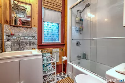 60 Dodge Avenue, East Haven, CT 06512 - Photo 15