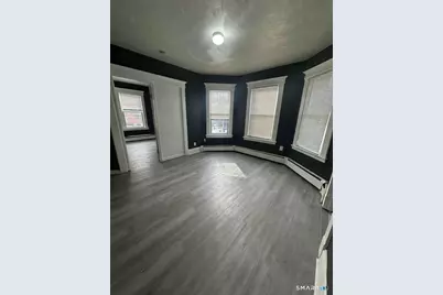 92 Chadwick Avenue, Hartford, CT 06106 - Photo 5