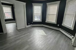 92 Chadwick Ave, Hartford, CT 06106 - Photo 5