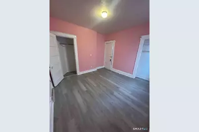 92 Chadwick Avenue, Hartford, CT 06106 - Photo 3