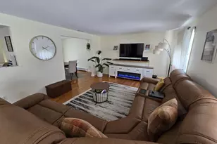 355 Redwood Ln, Cheshire, CT 06410 - Photo 5