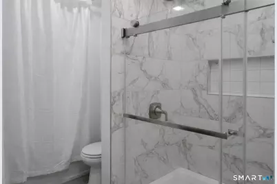 171 Pequonnock Street #3rd FL, Bridgeport, CT 06604 - Photo 15