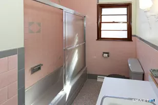 32 Cedar Ln, Montville, CT 06382 - Photo 13