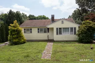 32 Cedar Ln, Montville, CT 06382 - Photo 1