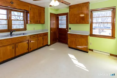 32 Cedar Lane, Montville, CT 06382 - Photo 7