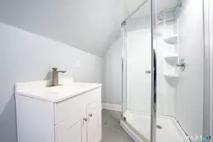 121 Hawthorne Ave, Derby, CT 06418 - Photo 7