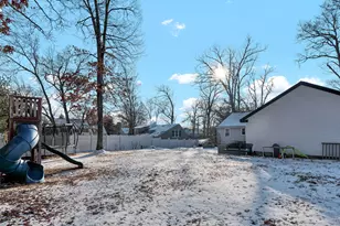 1815 New Britain Ave, Farmington, CT 06032 - Photo 39