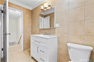 75 Saltonstall Pkwy, East Haven, CT 06512 - Photo 13