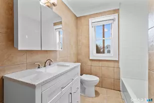 75 Saltonstall Pkwy, East Haven, CT 06512 - Photo 11