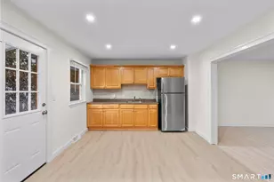 75 Saltonstall Pkwy, East Haven, CT 06512 - Photo 9