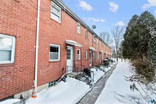 75 Saltonstall Pkwy, East Haven, CT 06512 - Photo 25