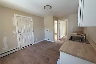 14 Smith St, Ansonia, CT 06401 - Photo 3