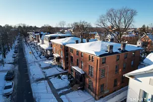 24 Madison St, Hartford, CT 06106 - Photo 3