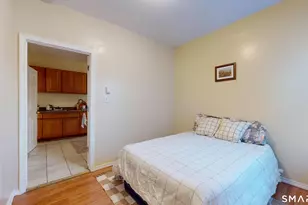 24 Madison St, Hartford, CT 06106 - Photo 11