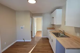 14 Smith St, Ansonia, CT 06401 - Photo 7