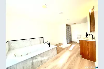 112 Woodbine Street #1st, Naugatuck, CT 06770 - Photo 21