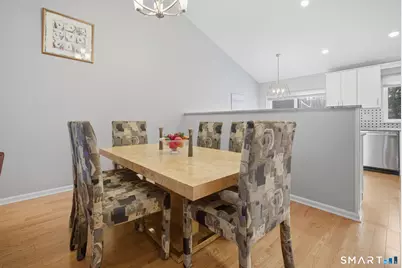 200 Castlewood Drive #200, Bloomfield, CT 06002 - Photo 11