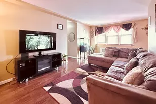 54 W North St, Stamford, CT 06902 - Photo 5