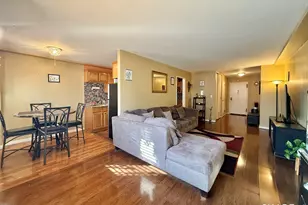 54 W North St, Stamford, CT 06902 - Photo 3