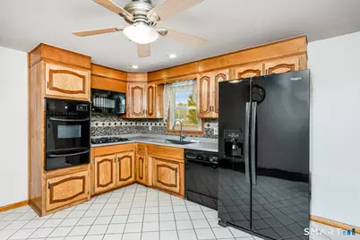 128 Auburn Street, Stratford, CT 06614 - Photo 7