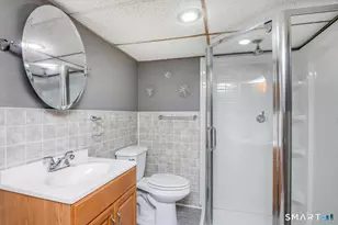 128 Auburn St, Stratford, CT 06614 - Photo 19