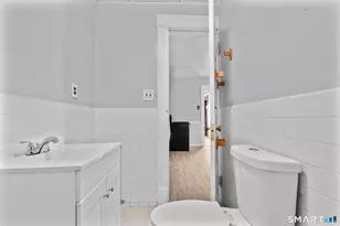 73 South St, Waterbury, CT 06706 - Photo 15