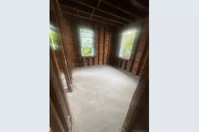 59 Mansfield Street, Hartford, CT 06112 - Photo 13