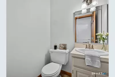 214 Alps Road #31, Branford, CT 06405 - Photo 11