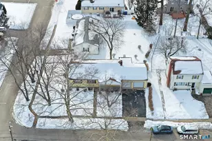 183 Burbank Ave, Stratford, CT 06614 - Photo 1