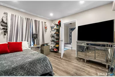 102 Forest St Extension, East Haven, CT 06512 - Photo 17