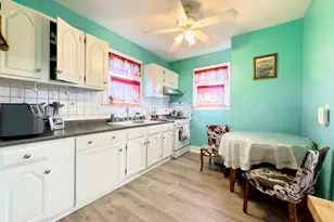 19 Golden Hill Rd, Danbury, CT 06811 - Photo 9