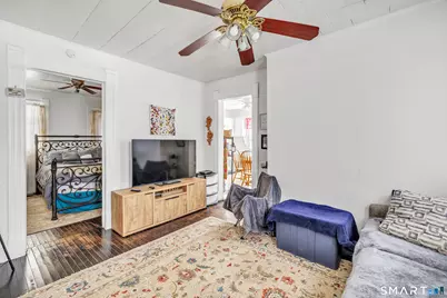 10 Burritt Avenue, Norwalk, CT 06854 - Photo 9