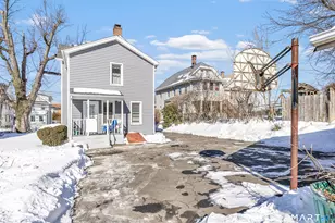 10 Burritt Ave, Norwalk, CT 06854 - Photo 39