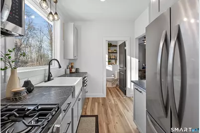 1486 Route 163, Montville, CT 06370 - Photo 11