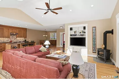 166 East Cotton Hill Road, New Hartford, CT 06057 - Photo 5