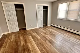 16 Henry St, Hartford, CT 06114 - Photo 7