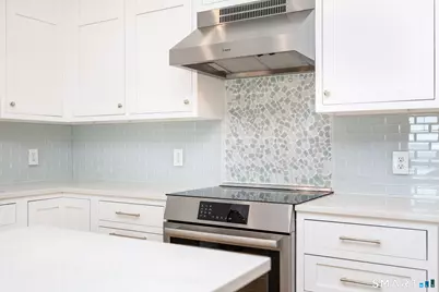 185 Main Street #305, East Lyme, CT 06357 - Photo 9