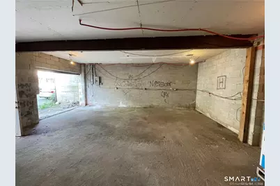 245 Hewitt Street, Bridgeport, CT 06607 - Photo 9