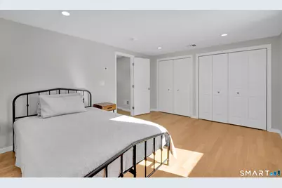 10 Elm Avenue, Enfield, CT 06082 - Photo 15