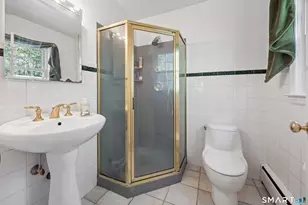 196 Mariomi Rd, New Canaan, CT 06840 - Photo 15