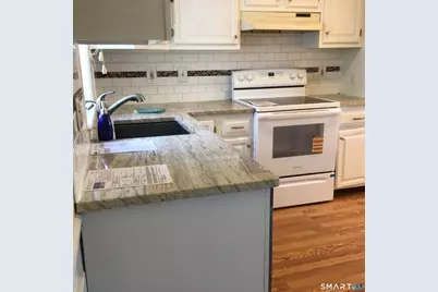 15 Bon Air Avenue, Stamford, CT 06907 - Photo 3