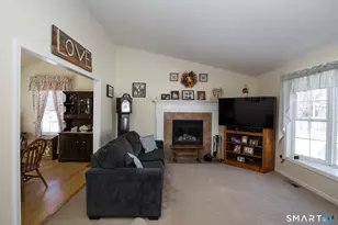 146 Fitch St, North Haven, CT 06473 - Photo 9