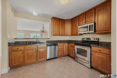 15 Freedom Way #105, East Lyme, CT 06357 - Photo 5