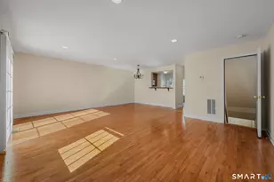 15 Freedom Way, East Lyme, CT 06357 - Photo 11