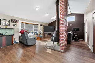 156 Back Rimmon Rd, Beacon Falls, CT 06403 - Photo 9