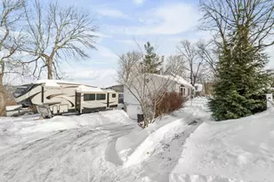 156 Back Rimmon Rd, Beacon Falls, CT 06403 - Photo 35