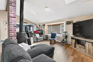 156 Back Rimmon Rd, Beacon Falls, CT 06403 - Photo 15