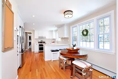 21 North Drive, Simsbury, CT 06070 - Photo 7