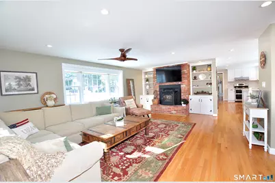 21 North Drive, Simsbury, CT 06070 - Photo 9